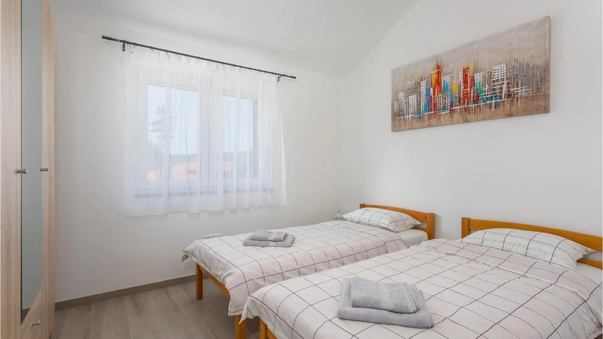 Stunning Apartment In Vrbnik With House Sea View