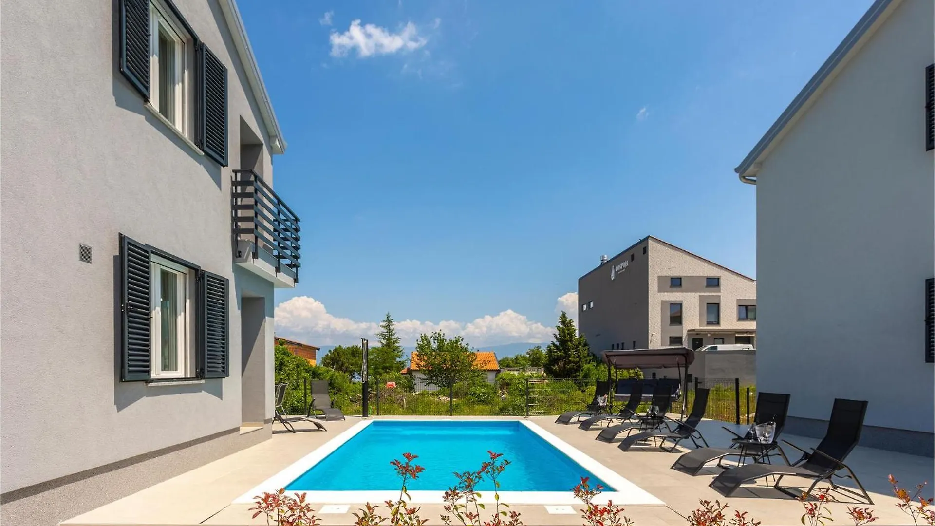 Stunning Apartment In Vrbnik With House Sea View