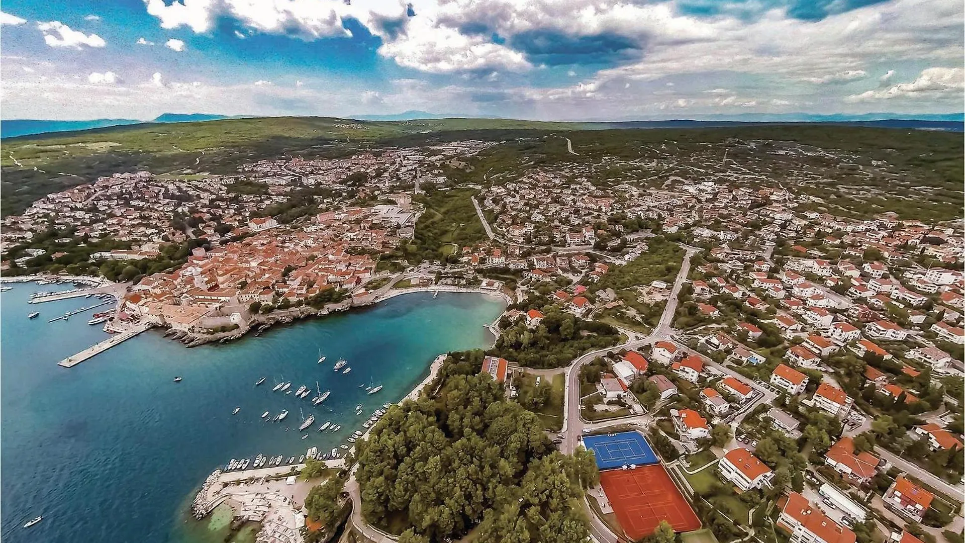 Stunning Apartment In Vrbnik With House Sea View